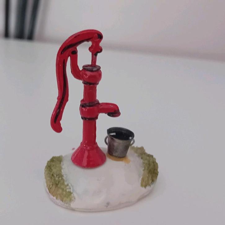Lemax water pump, retired, Lemax figuur voor Kerstdorp, Diversen, Kerst, Ophalen of Verzenden