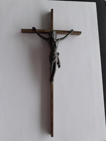 Kruisbeeld messing/geelkoper beschikbaar voor biedingen