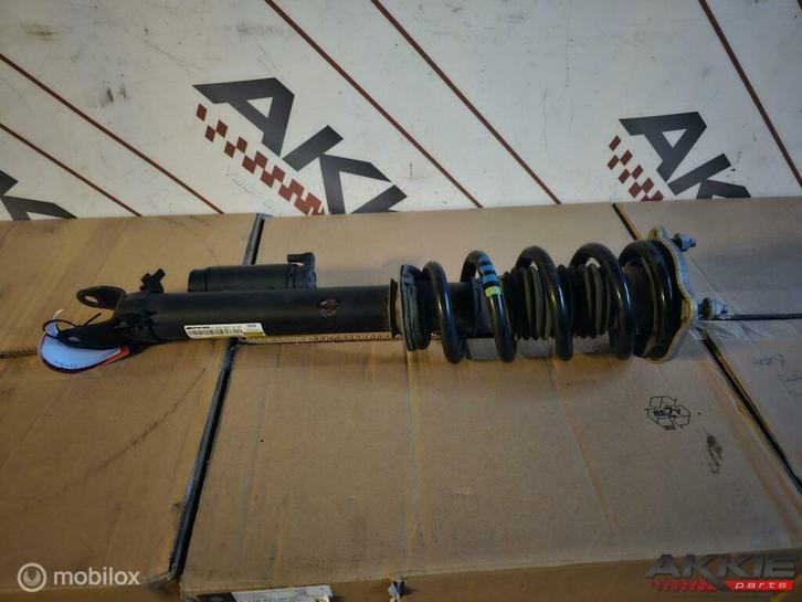 Mercedes C63 amg Schokdemper rechts voor W205 C205 A205 S205, Auto-onderdelen, Ophanging en Onderstel, Gebruikt, Ophalen of Verzenden