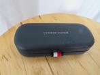 tommy hilfiger blauwe  zonne - brillen case, Overige merken, Gebruikt, Blauw, Ophalen of Verzenden