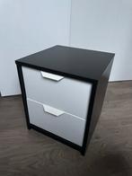 Ikea Nachtkastje - Wit met Donkerbruin - 2 Lades, Huis en Inrichting, Slaapkamer | Nachtkastjes, Ophalen, Minder dan 45 cm, Zo goed als nieuw