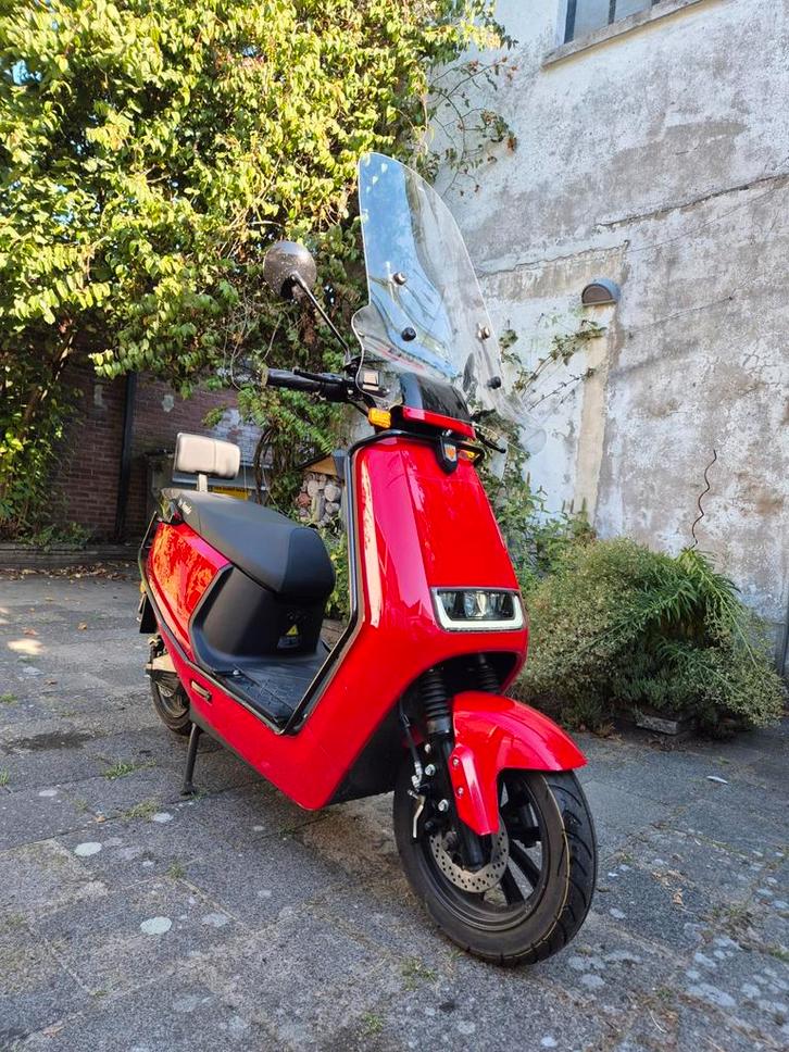 La Souris - Elektrische scooter - 25km/u - 1.600 km, Fietsen en Brommers, Snorfietsen en Snorscooters, Zo goed als nieuw, Overige merken