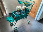 Tweeling poppenwagen met tweeling poppen erbij €22,50, Kinderen en Baby's, Ophalen of Verzenden, Zo goed als nieuw, Babypop