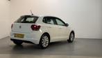 Volkswagen Polo 1.0 TSI Highline Parkeersensoren Navigatie A, Auto's, Stof, Gebruikt, 95 pk, Met garantie (alle)