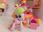 My Little Pony Ponyville Sharing Sweets with Fluttershy, Verzenden, Zo goed als nieuw