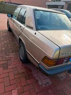 mercedes 190 D (  2.5 )bj 1986, Auto's, Oldtimers, Beige, Mercedes-Benz, Particulier, Blauw