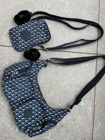 Kipling Rikka S en Tally In 3D Blue als nieuw beschikbaar voor biedingen