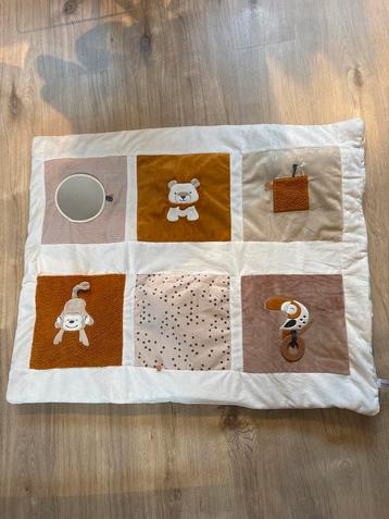 Baby Speelkleed met Dieren beschikbaar voor biedingen