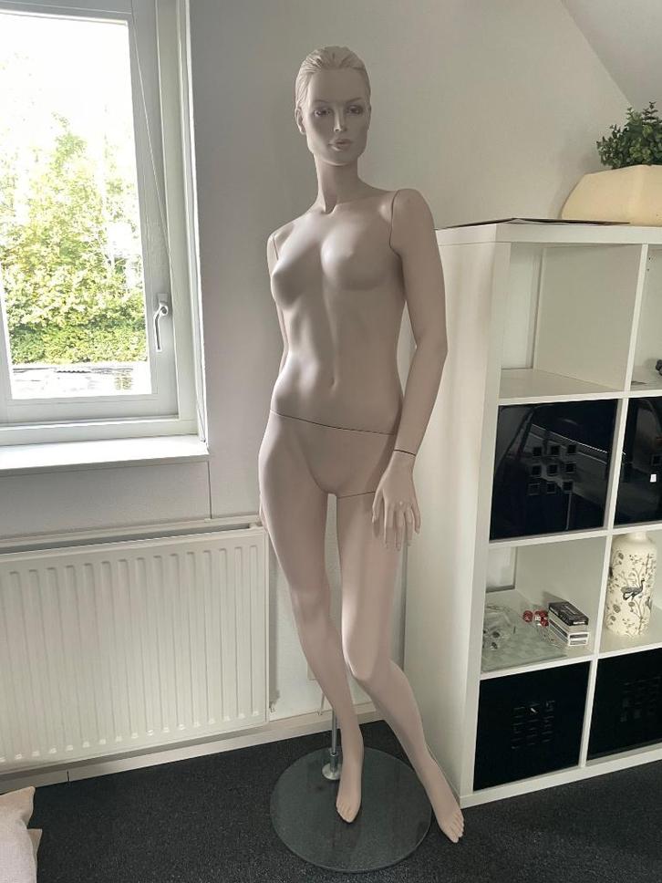 Etalage pop dame, Verzamelen, Poppen, Zo goed als nieuw, Pop, Ophalen