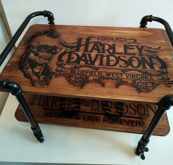 Harley Davidson tafel met H.D legerhelm, Antiek en Kunst, Antiek | Meubels | Tafels, Ophalen