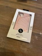 Nog helemaal nieuw beige hoesje voor Iphone 13!, Nieuw, IPhone 13, Frontje of Cover, Ophalen of Verzenden