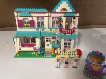 Lego Friends Stephanie’s Huis en Auto beschikbaar voor biedingen