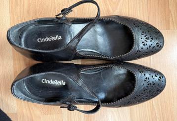 Dames schoenen maat 41 zwaart beschikbaar voor biedingen
