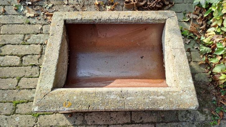 Landelijk stoere varkenstrog | trog | voederbak, Tuin en Terras, Bloembakken en Plantenbakken, Gebruikt, Steen, Balkon, Tuin, Minder dan 30 cm