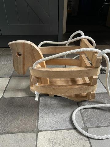 Houten paardenschommel voor peuters / jonge kinderen beschikbaar voor biedingen