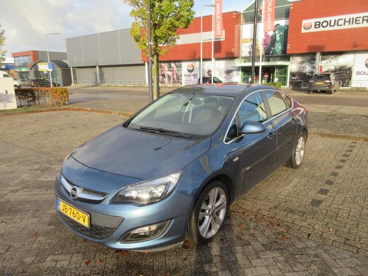 Opel Astra 1.4 Turbo 2016 AUT (6) Notchback weinig KM, Auto's, Opel, Particulier, Astra, ABS, Adaptieve lichten, Adaptive Cruise Control