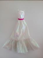 Poppenjurk van CRYSTAL BARBIE uit 1983, Verzamelen, Poppen, Ophalen of Verzenden, Gebruikt, Kleertjes