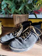 Dr Martens Lahava suède maat 38, Ophalen of Verzenden, Zo goed als nieuw, Grijs