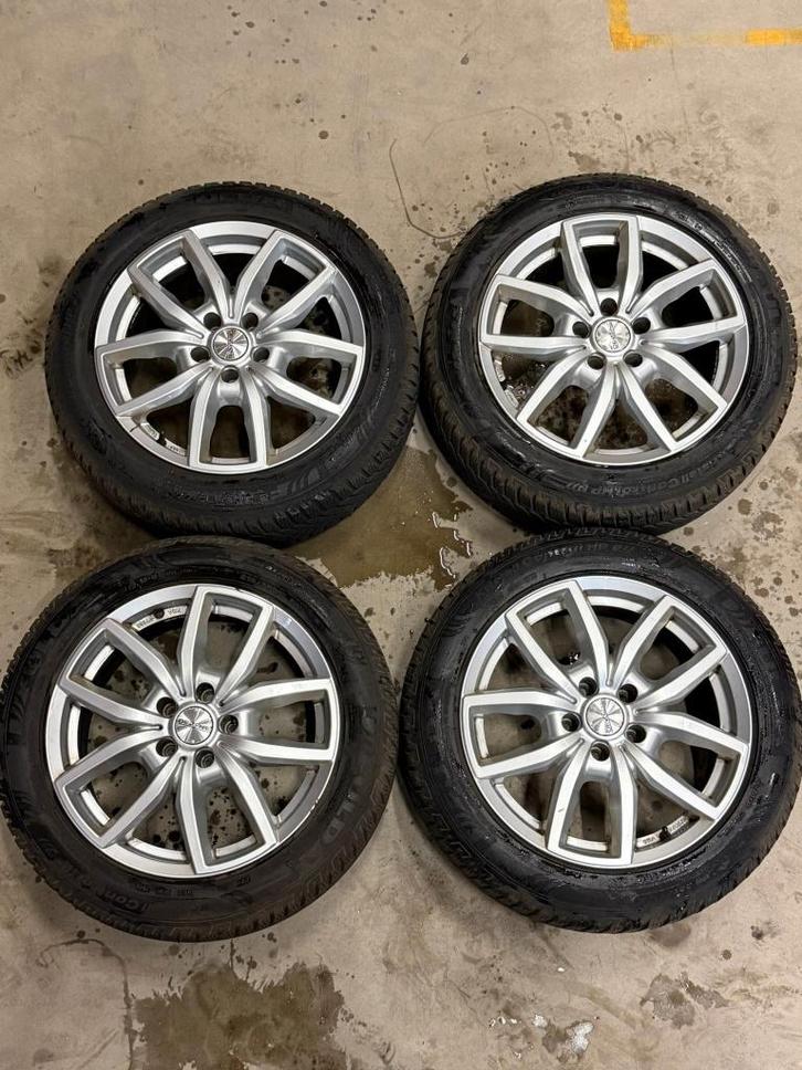 Winterbanden met Dezent TZ velg 215/55R17, Auto-onderdelen, Banden en Velgen, Banden en Velgen, Winterbanden, 17 inch, 215 mm