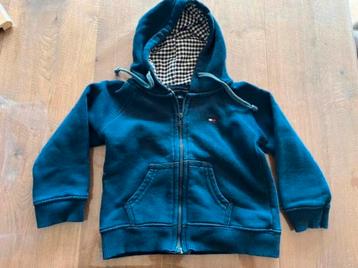 Donkerblauw vestje Tommy Hilfiger maat 74 zgan beschikbaar voor biedingen