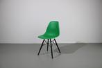 4 Vitra Eames DSW dinning chairs, groen of blauw