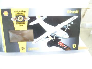 Shell Refuelling Vliegtuig + Formule 1 Ferrari team F31 scha beschikbaar voor biedingen