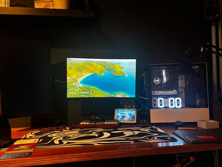 Game pc / set up, Computers en Software, Desktop Pc's, Zo goed als nieuw, 3 tot 4 Ghz, HDD, SSD, 16 GB, Met videokaart, Met monitor