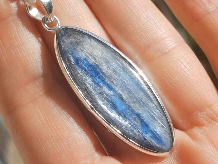 Vanoli 925 zilveren kettinghanger met kyaniet, Sieraden, Tassen en Uiterlijk, Kettinghangers, Nieuw, Zilver, Blauw, Overige voorstellingen