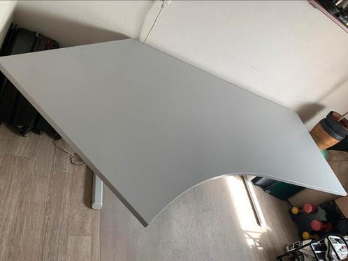 Stevig groot bureau (en beeldscherm gratis), Huis en Inrichting, Bureaus, Gebruikt, Ophalen