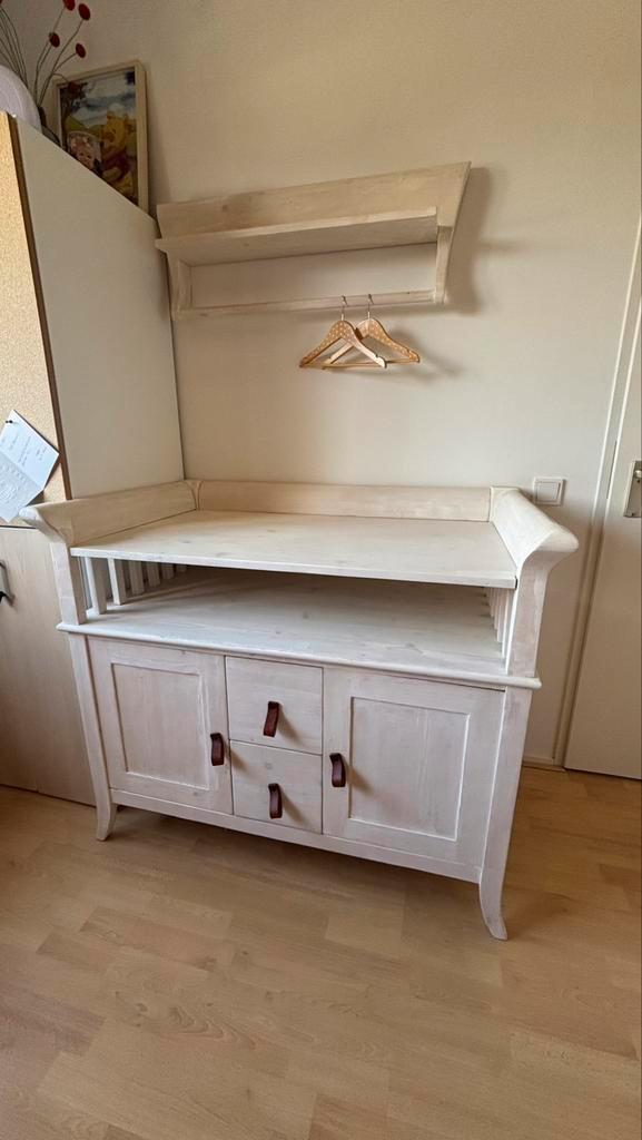 Kibofa commode (massief hout) met plank, Kinderen en Baby's, Kinderkamer | Commodes en Kasten, Zo goed als nieuw, 90 tot 105 cm