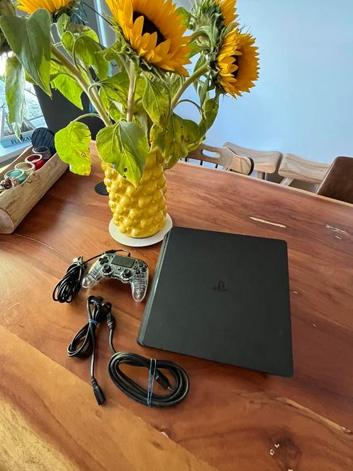 Te koop PlayStation 4 Slim 500 GB, Spelcomputers en Games, Spelcomputers | Sony PlayStation 4, Zo goed als nieuw, Slim, 500 GB