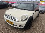 Mini Mini Clubman 2009 * 1.6 Cooper Chili * EXPORT & HANDEL, Auto's, Voorwielaandrijving, 4 cilinders, 4 stoelen, Leder en Stof