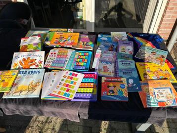 leuk educatief speelgoed ; boekjes ; leerzaam speelgoed beschikbaar voor biedingen