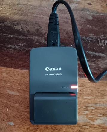 Canon CB-2LWE Batterijlader beschikbaar voor biedingen