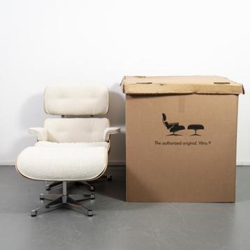 ACTIE!! 3x Vitra Eames Lounge Chair & Ottoman Nubia - Noten beschikbaar voor biedingen