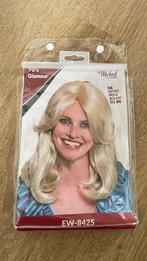 Blonde pruik dames, Ophalen of Verzenden, Gedragen, Carnaval, Accessoires