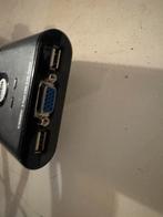 Aten KVM switch VGA/USB, Laptop, Ophalen of Verzenden, Zo goed als nieuw, Aten