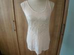 Leuke top met hartje in studs en woordje LOVE / maat M, Maat 38/40 (M), Ophalen of Verzenden, Zo goed als nieuw, Roze