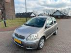 Toyota Yaris 1.3 16V 3DR Linea SOL AUT 2003 Grijs, Auto's, 1299 cc, 4 cilinders, 400 kg, Origineel Nederlands