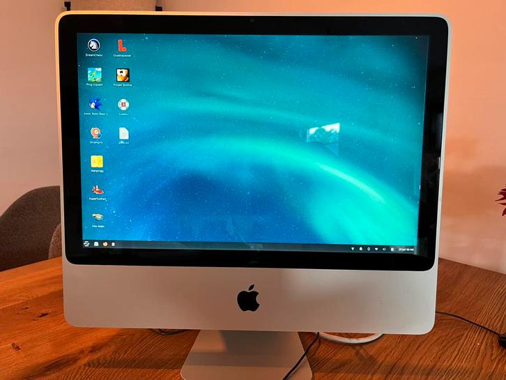 Apple iMac "Core 2 Duo" 2.4 20" (Early 2008), Computers en Software, Apple Desktops, Zo goed als nieuw, iMac, SSD, 2 tot 3 Ghz