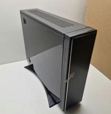 ITX behuizing met voeding in doos beschikbaar voor biedingen