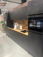 Showroomkeuken beton infinity zwart, Ophalen, Zwart, Enkelwandige keuken, Zo goed als nieuw