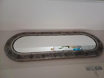 Spiegel met handgemaakt frame 133x49 cm beschikbaar voor biedingen