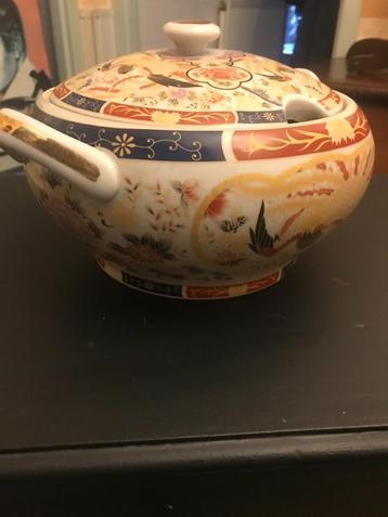 Soepterrine porselein China Vintage. beschikbaar voor biedingen