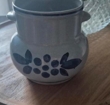 DDR Keramiek Vaasje/Kannetje beschikbaar voor biedingen