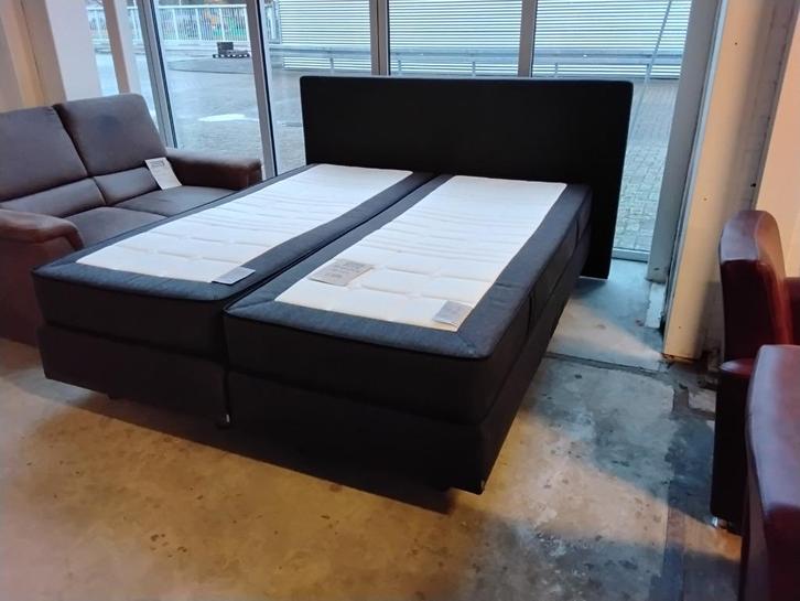Auping boxspring Vivo 210 x 180 cm. I,z.g.st!! 550=., Huis en Inrichting, Slaapkamer | Boxsprings, Zo goed als nieuw, 180 cm, 210 cm