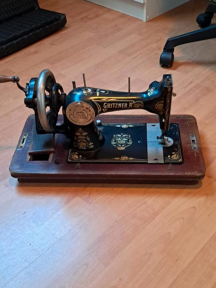Antieke Gritzner Naaimachine, Antiek en Kunst, Antiek | Naaimachines, Ophalen of Verzenden