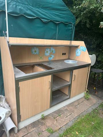 Buitenkeuken te koop beschikbaar voor biedingen