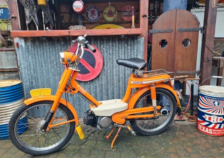 Zeer nette Honda Amigo 1977, Fietsen en Brommers, Brommers | Oldtimers, Overige merken, Ophalen