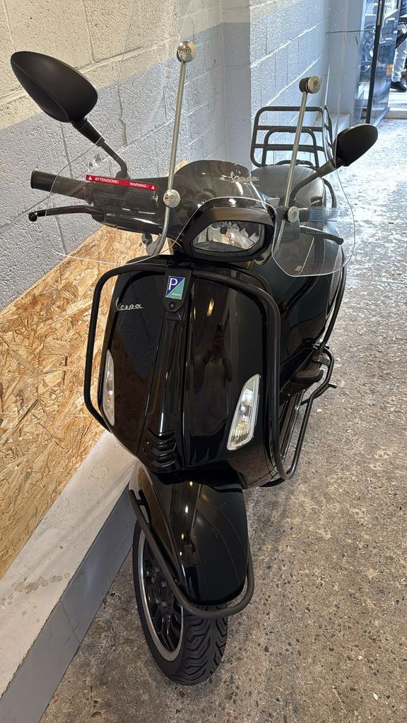 Nette Vespa Sprint 50 uit 2018, Fietsen en Brommers, Scooters | Vespa, Zo goed als nieuw, Vespa S, Maximaal 25 km/u, Benzine, Ophalen